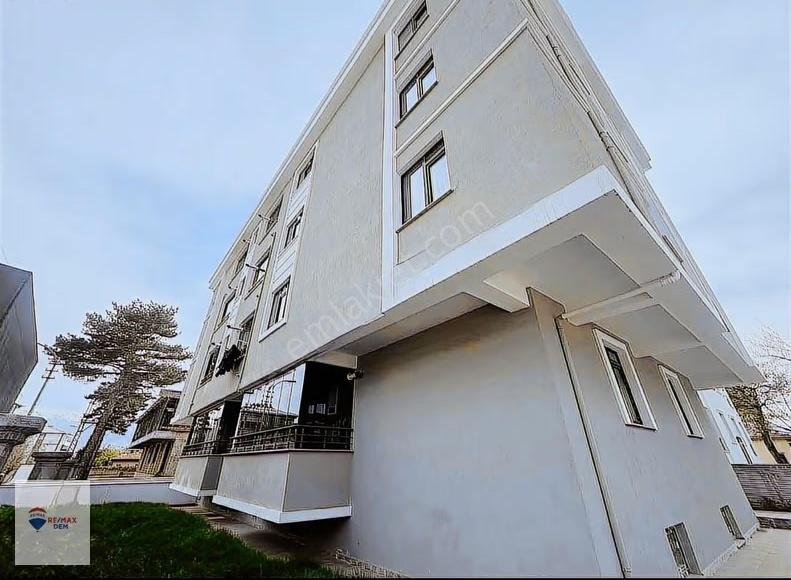 Remax Dem'den Hocabey Mahallesin'de 1+1 Satılık Fırsat Daire