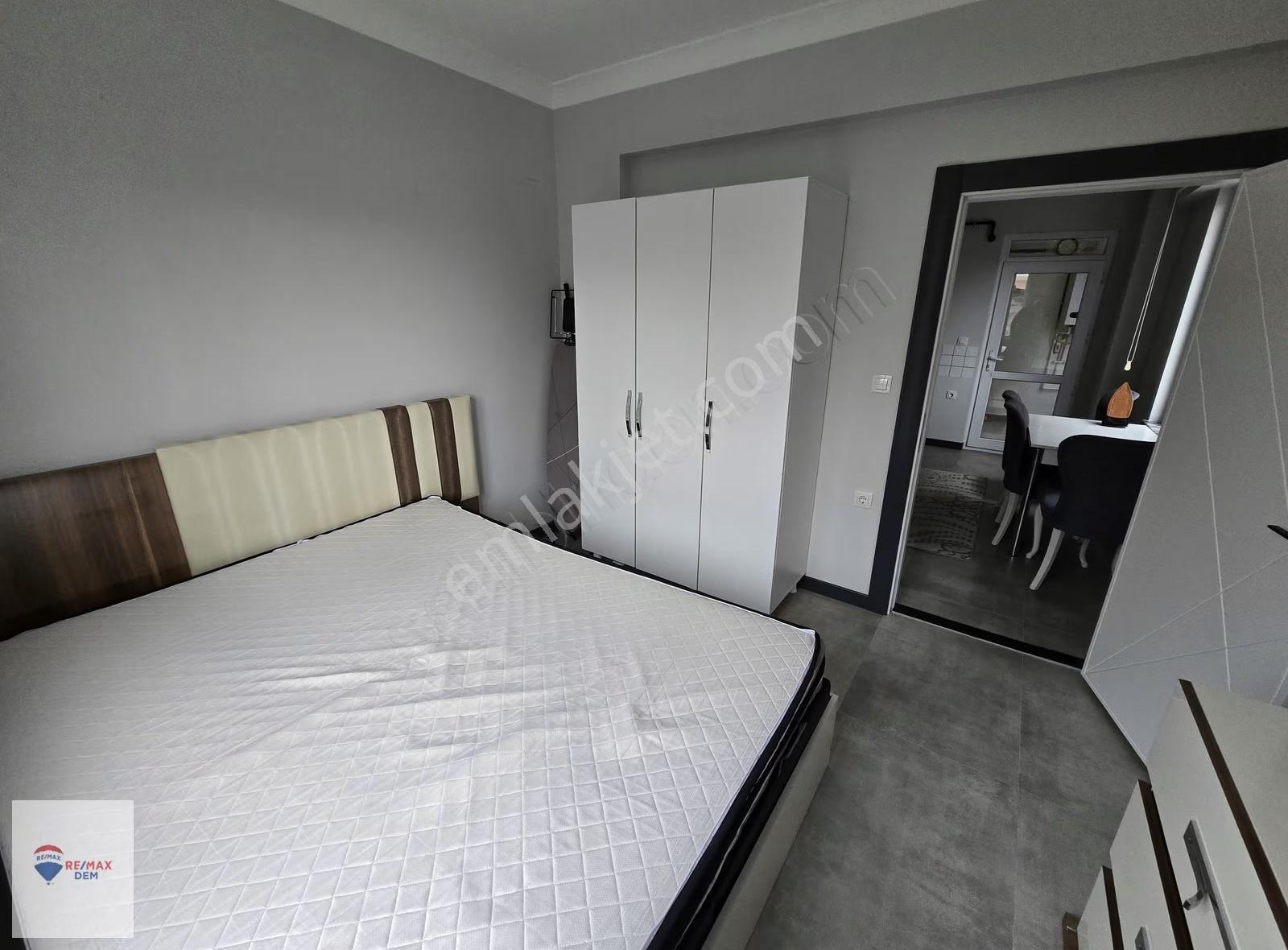 Remax Dem'den Halitpaşa Mah.yerden Isıt.full Eşyalı 1+1kiracılı - Görsel 9
