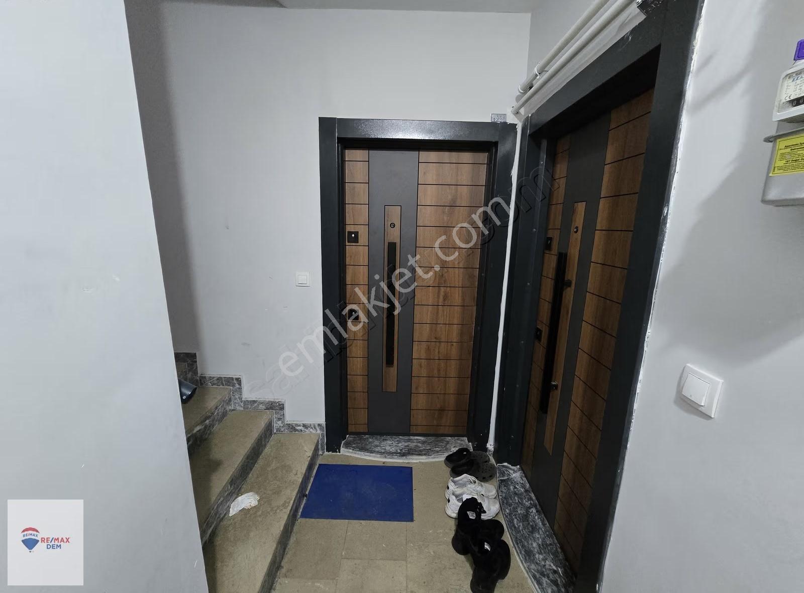 Remax Dem'den Halitpaşa Mah.yerden Isıt.full Eşyalı 1+1kiracılı - Görsel 3