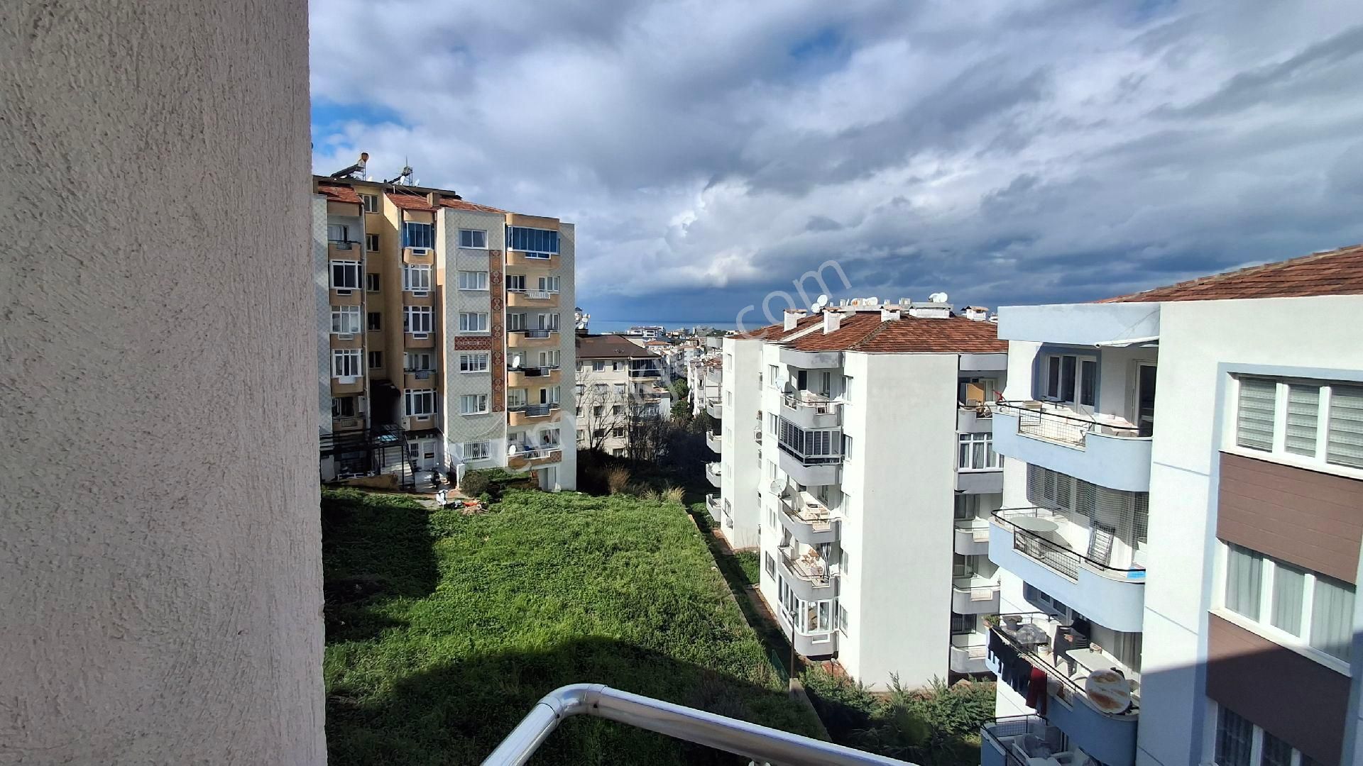 Kat Mülkiyeti 3+1 Ebeveyn Banyolu 3+1 Daire