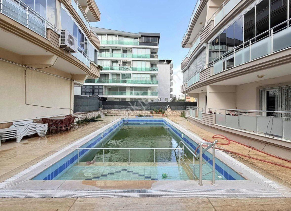 Didim Merkezde Site İçerisinde 3+1 Satılık Ön Cephe Geniş Daire