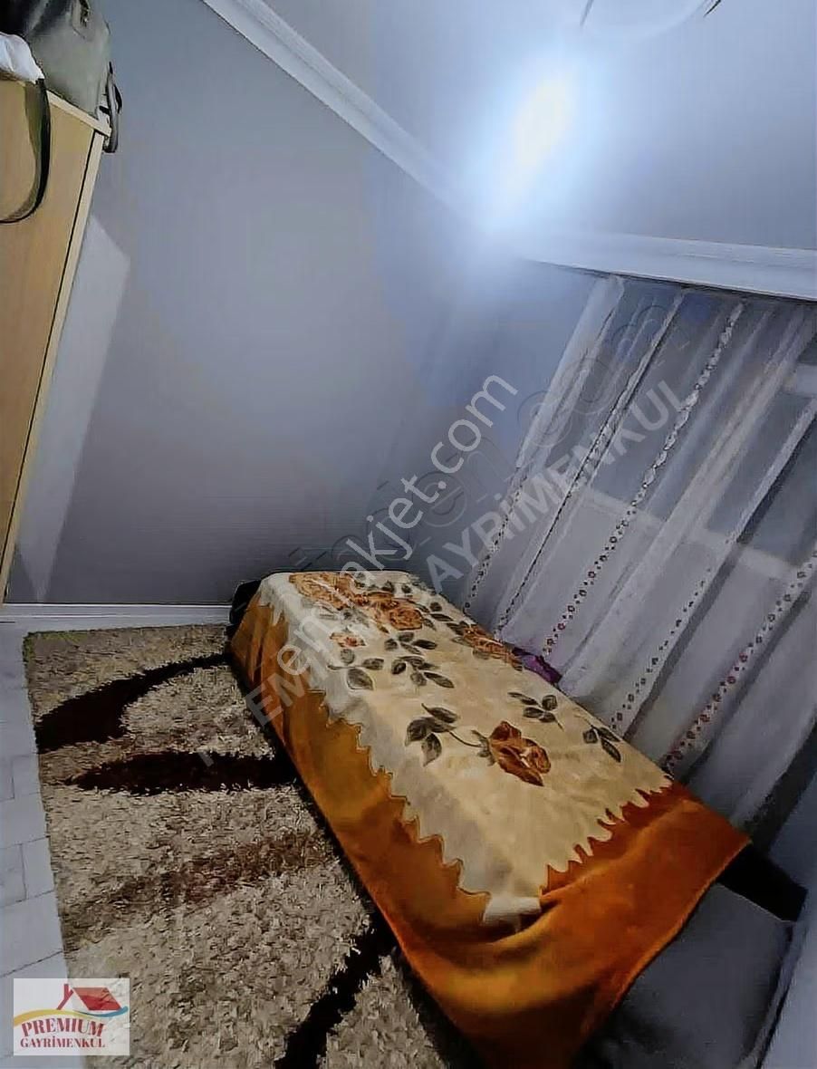 Esenyurt Meydana Çok Yakın Merkezi Konum Satıılık Bahçeli 2+1 - Görsel 3