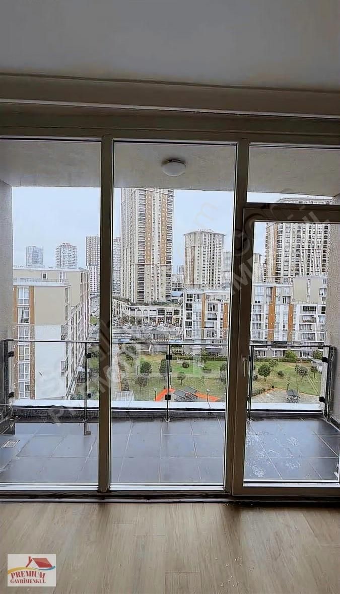 Başakşehir Emlakkonut Balkonlu Kiralık Daire 2+1 - Görsel 13
