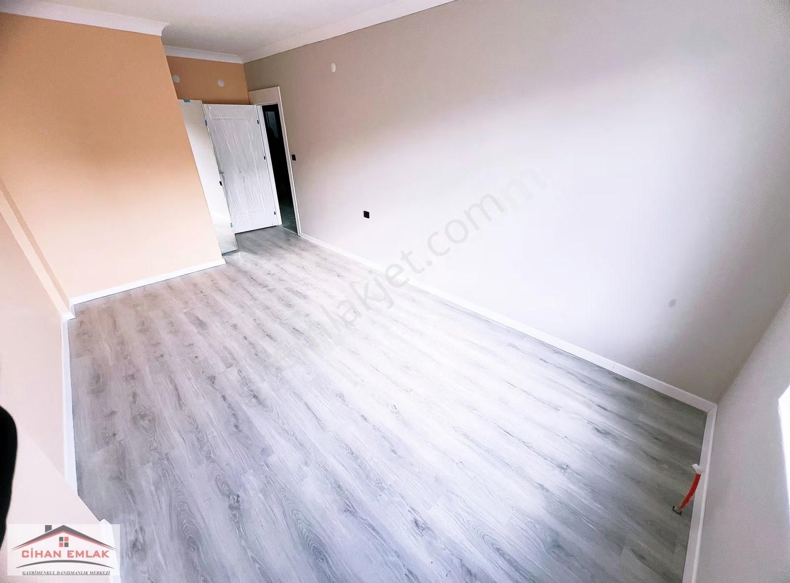 Cihandan Şehitkubilay Da Estergon Cadde Yakını Satlık Sıfır 3+1 - Görsel 20
