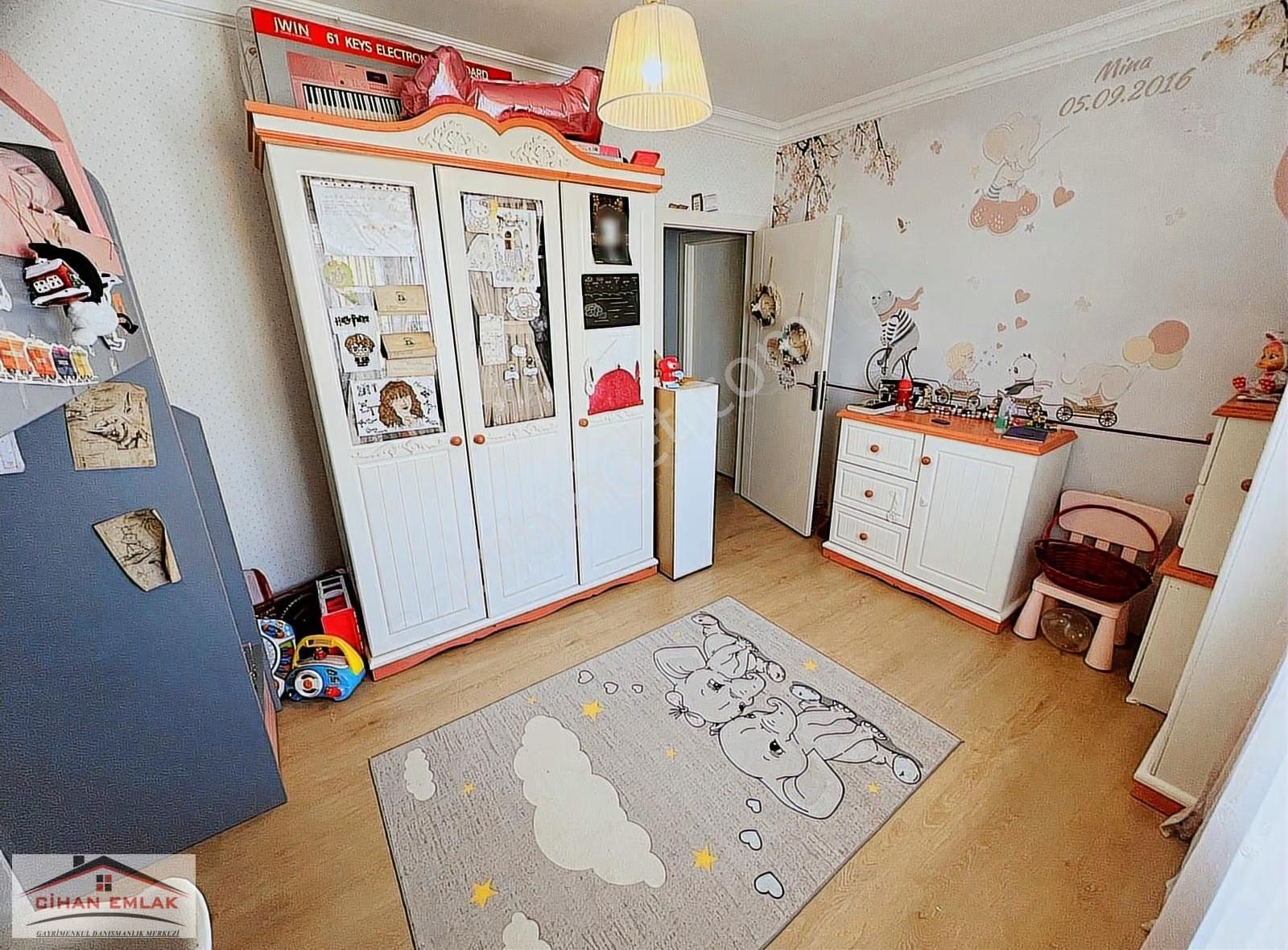 Burç Mahallede Seval Cadde Yakını Ful Yapılı 7.kat Kök Tapu Acil - Görsel 10