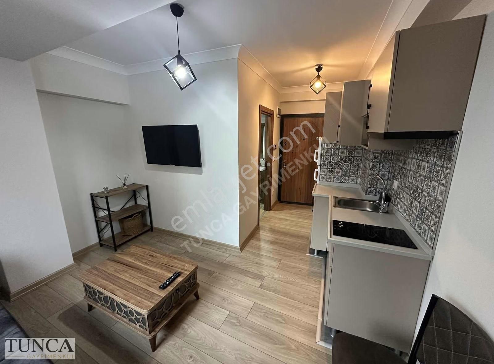 Küçükbakkalköy Merkez Eşyalı Faturalar Dahil 1+1 - Görsel 9