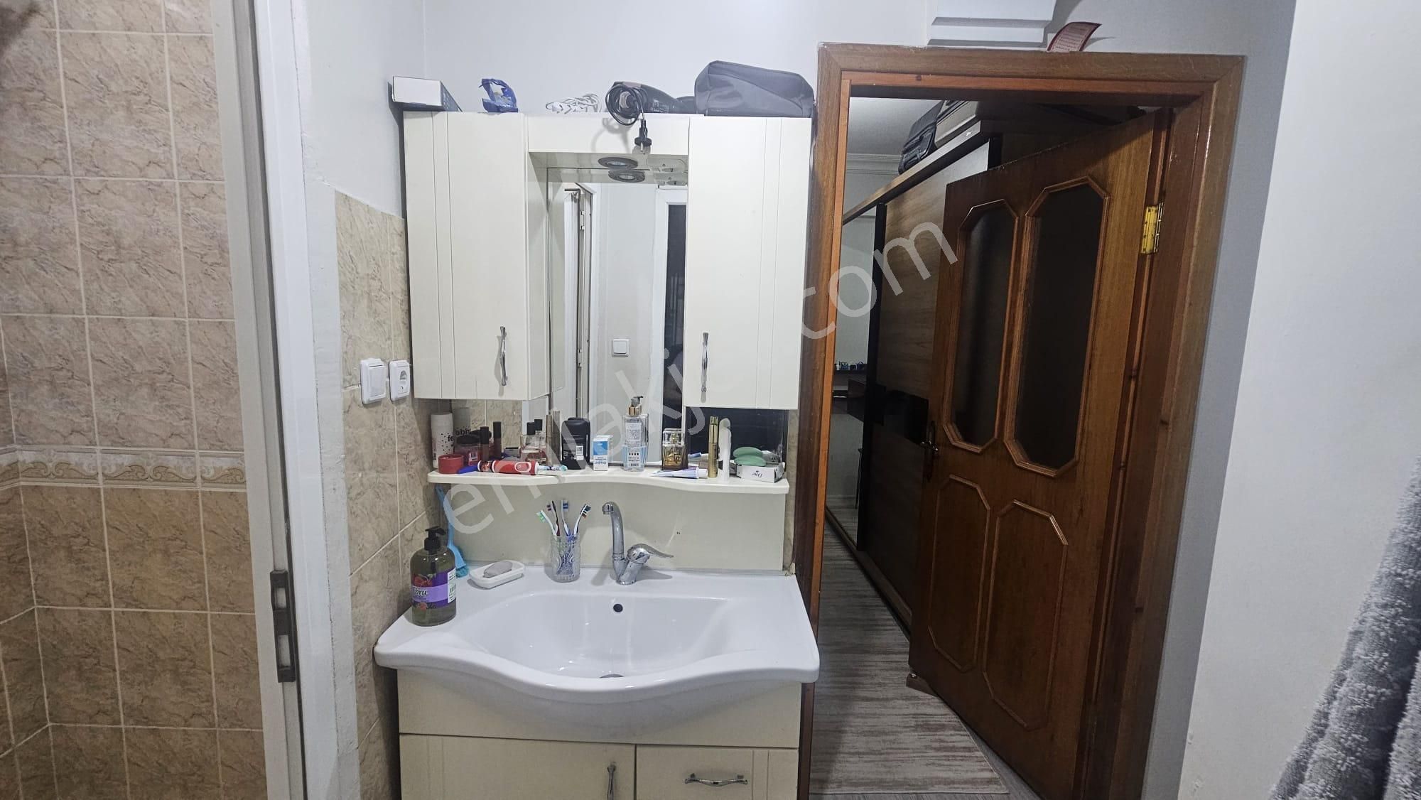 Esenler Kemer Mahallesi’nde 110 M² 2+1 Fırsat Daire - Görsel 17