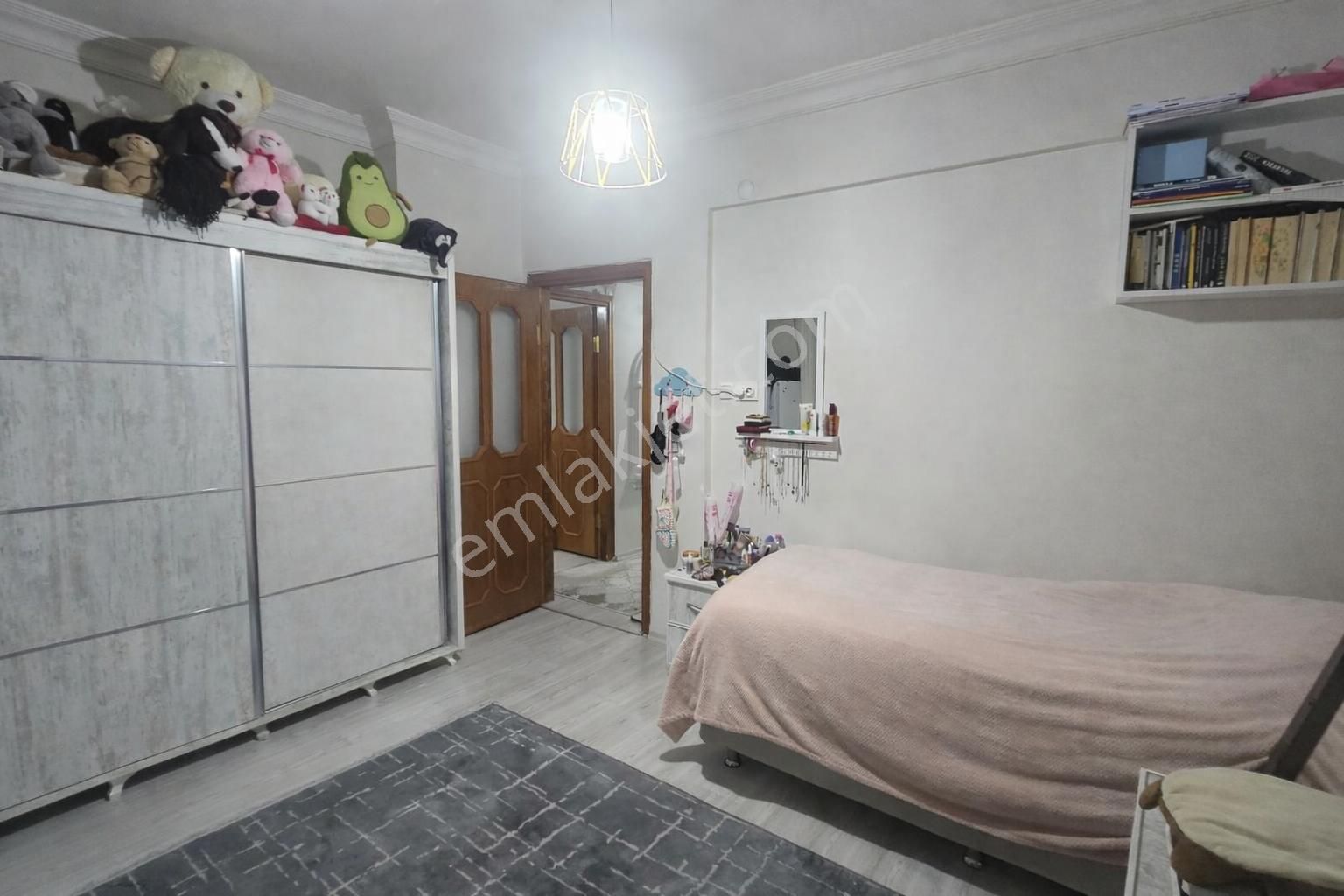 Esenler Kemer Mahallesi’nde 110 M² 2+1 Fırsat Daire - Görsel 12