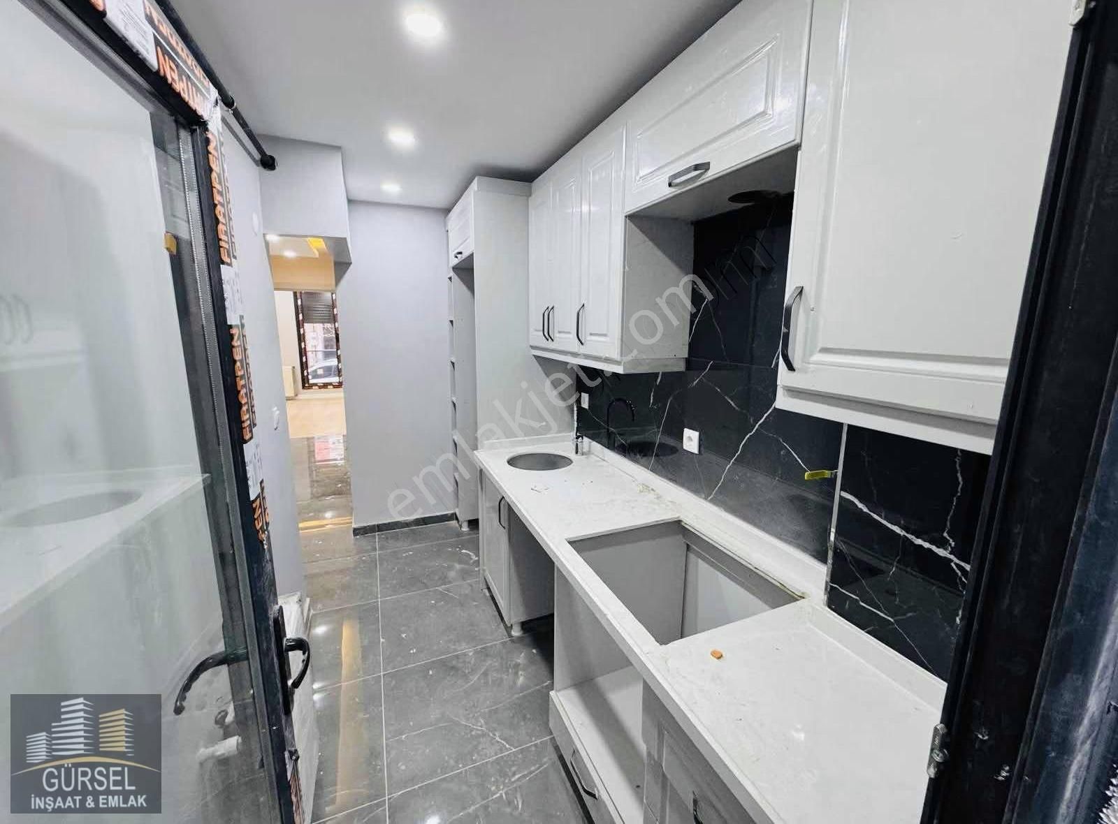 Mehmetakif Mah Sıfır 1+1 Yüksek Giriş Karakola Yakın - Görsel 4