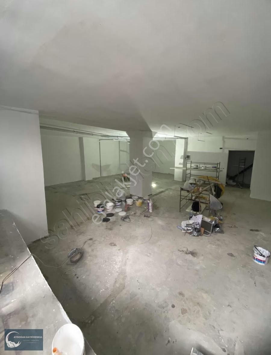 Sanayide Sıfır Masrafsız 230 M2 Yarı Bodrum Kiralık İş Yeri