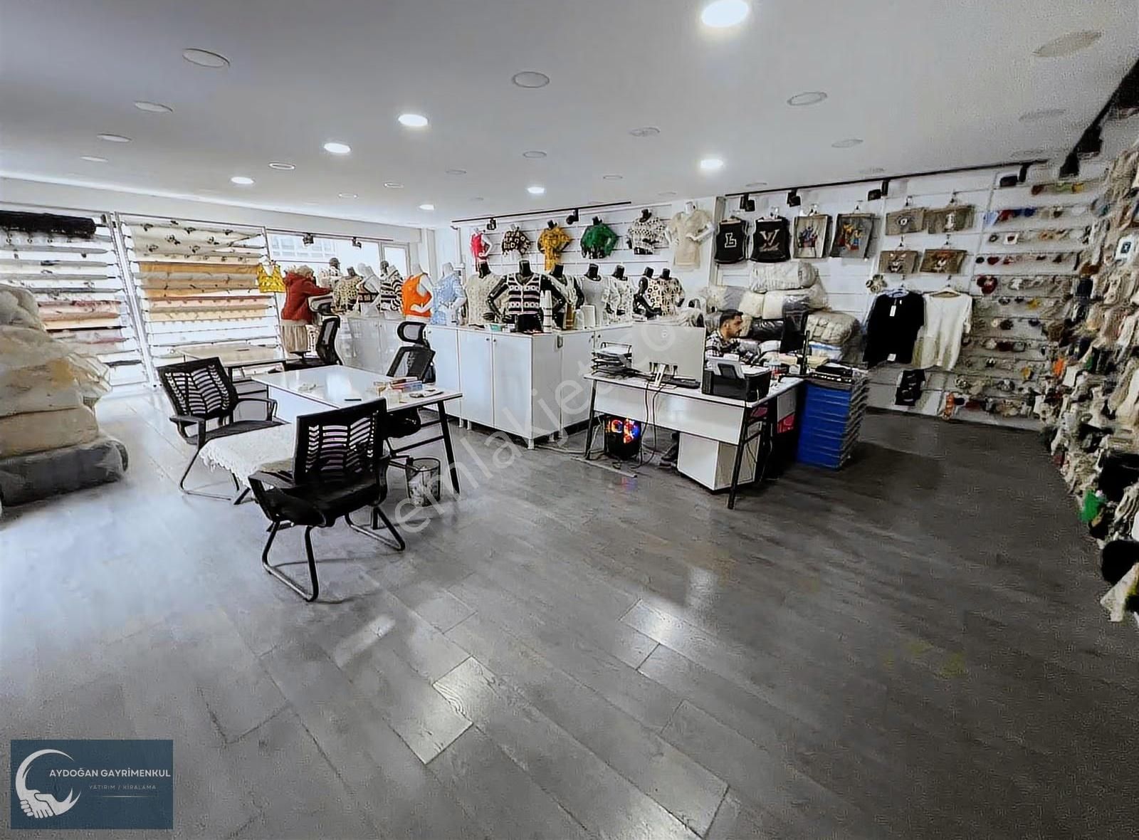 Aydoğan'dan Merter'de 1.kat 350 M2 - Görsel 3