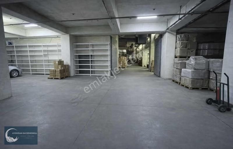 Aydoğan'dan Ana Cadde Üzerinde 2500 M2 Depo