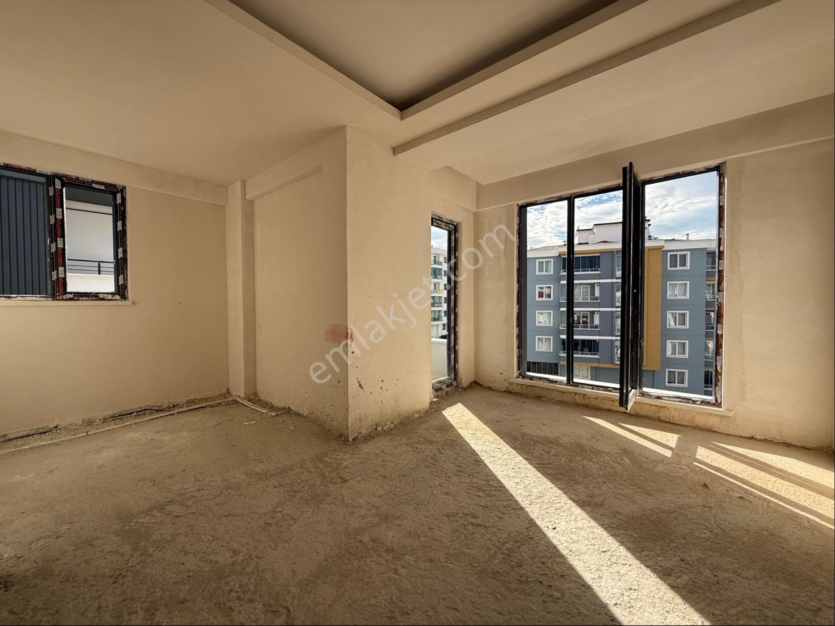 Truva//selim Dağhan’dan Atakum Körfezde 2 Ay’a Teslim 1+1