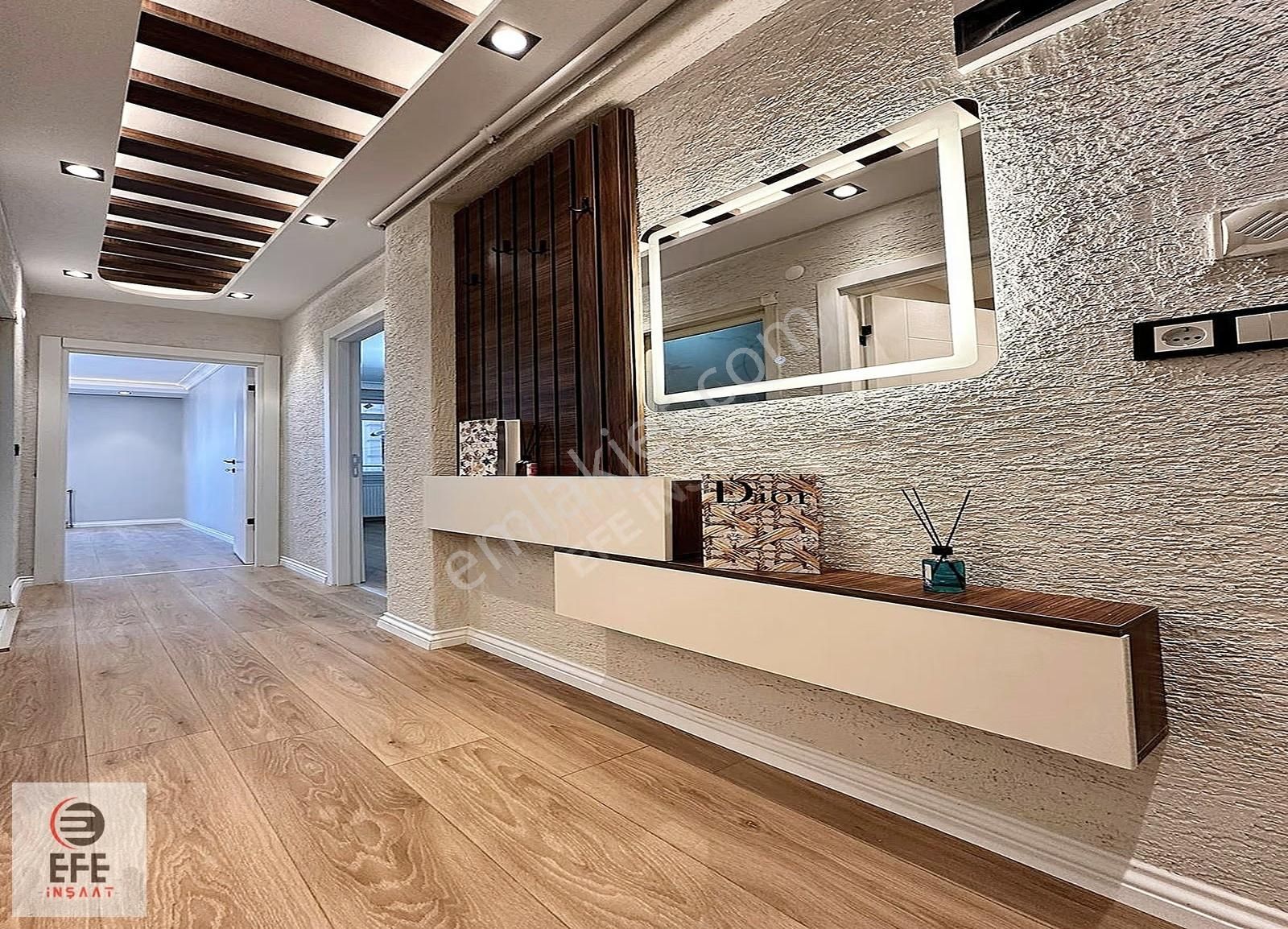 Efe'den Ön Cephe Çift Balkonlu Yeni Binada Satılık2+1