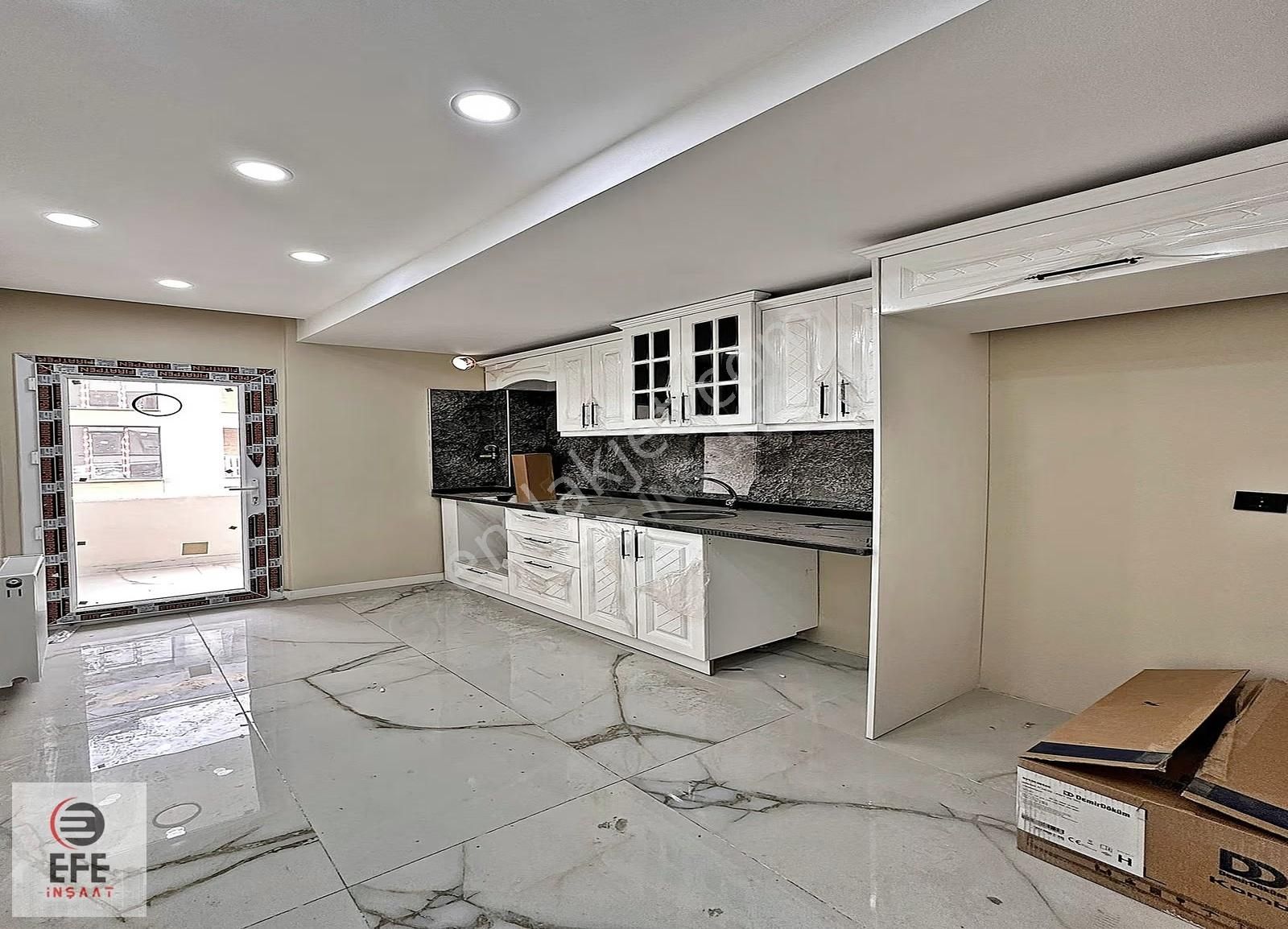 Efe'den Metrobüse 2dk Mesafede Sıfır Binada Dekorlu Satılık 2+1 - Görsel 9