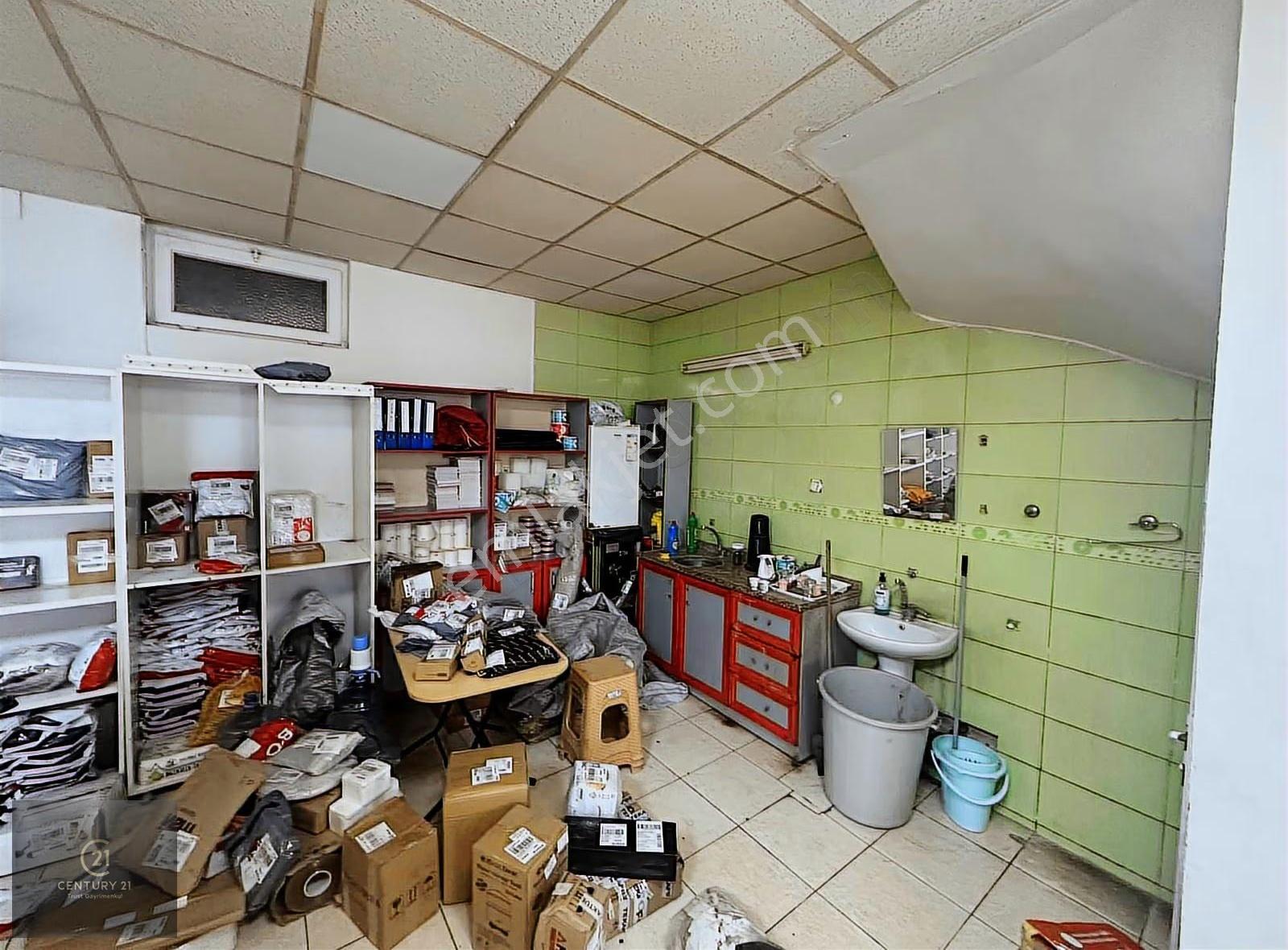 Kurumsal Kiracılı Cadde Üstü Satılık Dükkan - Görsel 5