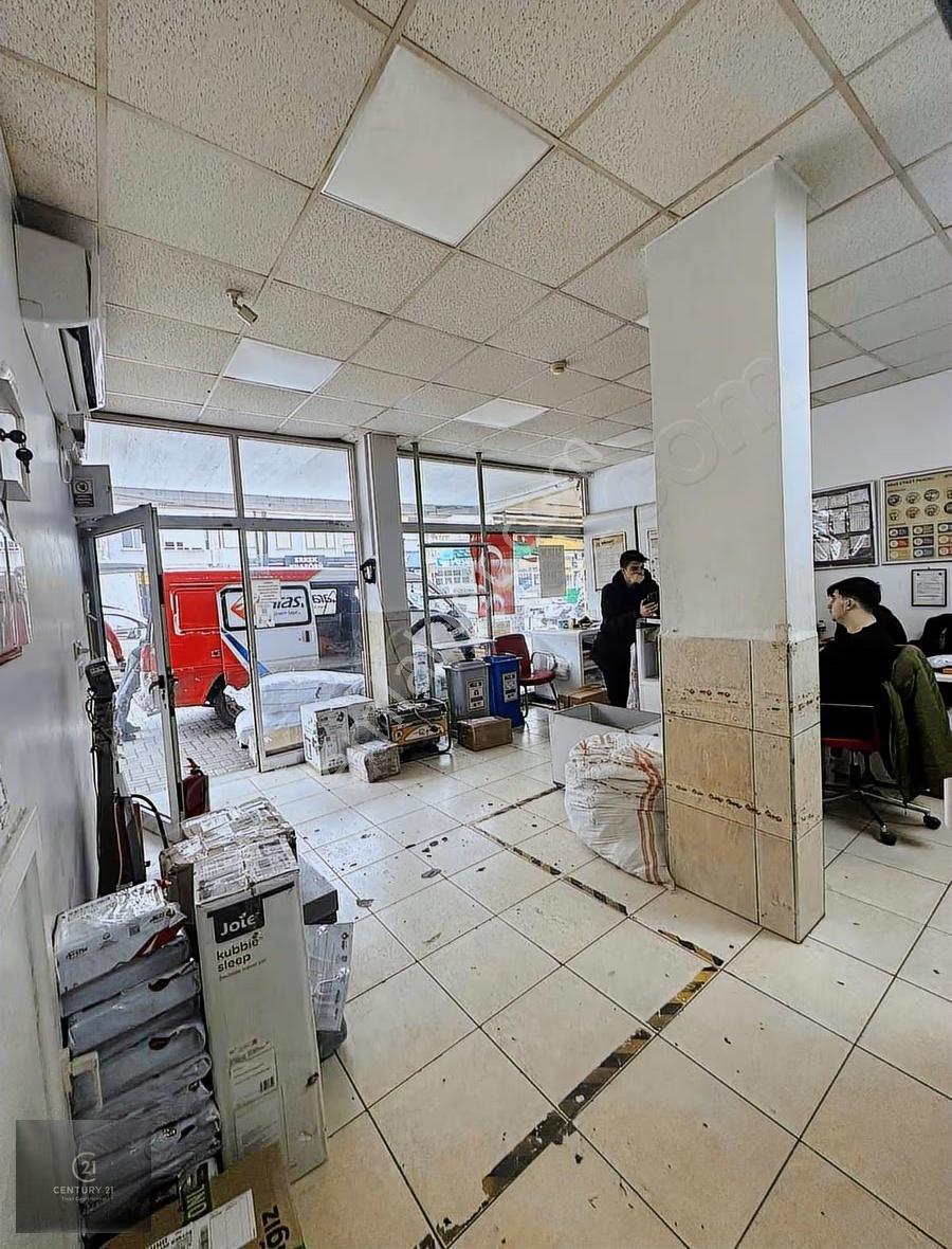 Kurumsal Kiracılı Cadde Üstü Satılık Dükkan - Görsel 2
