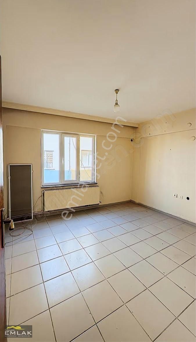 Çanakkale Merkez Kiralık 2+1 Daire (belediye Karşısı) - Görsel 3