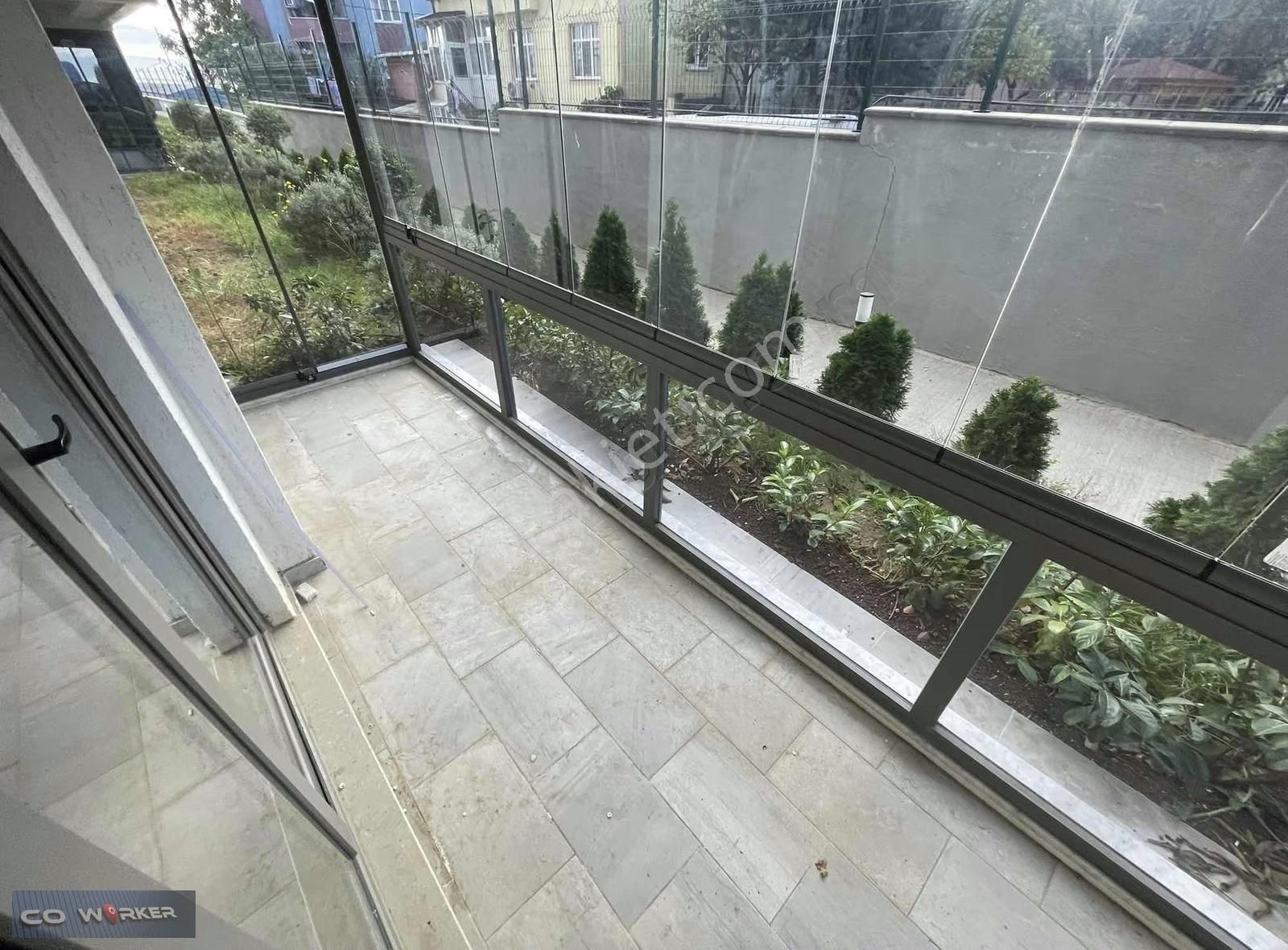 Kartal Metro 400m Site Özellikli Sıfır Bahçe Kullanımlı 3+1