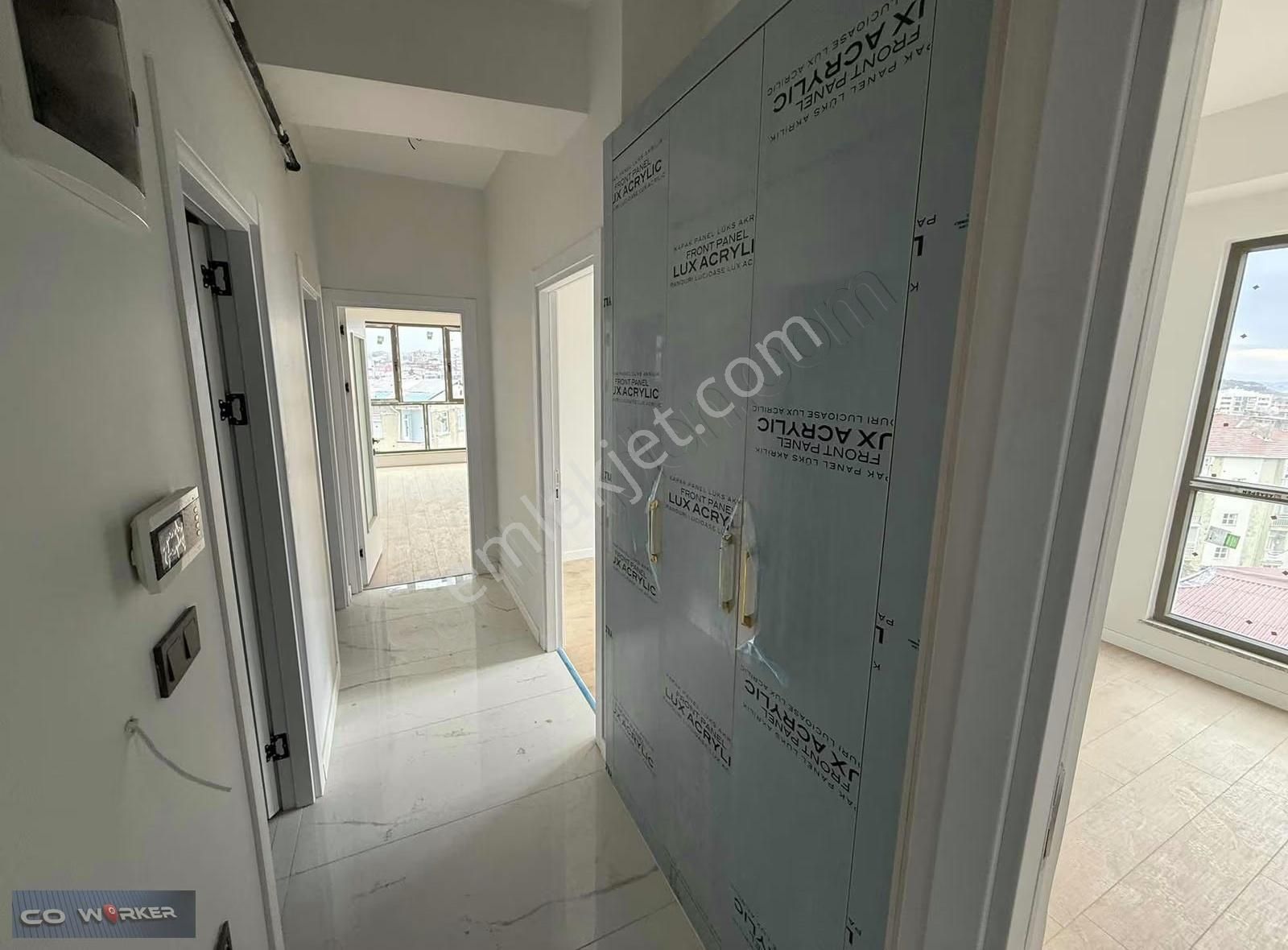 Cadde Üzeri, Site Özellikli 3+1 Lüks Daire. Tapuya İşli Otopark - Görsel 4