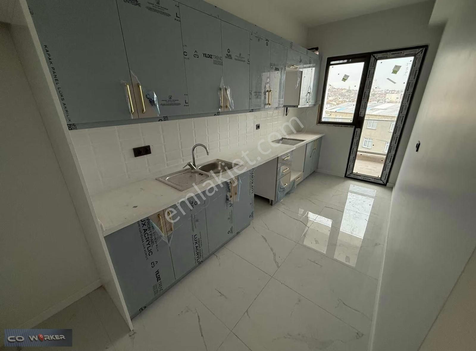 Cadde Üzeri, Site Özellikli 3+1 Lüks Daire. Tapuya İşli Otopark - Görsel 9