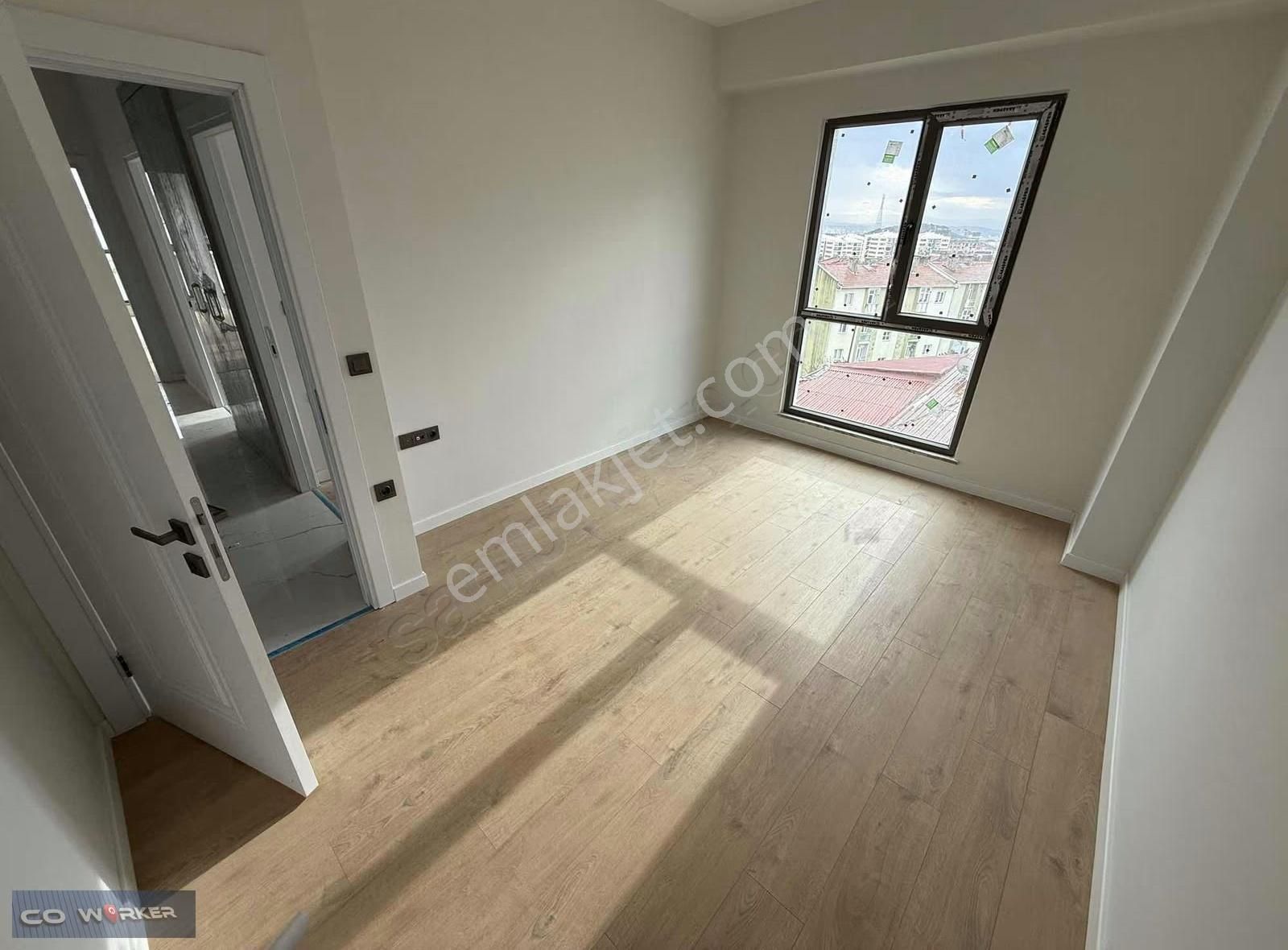 Cadde Üzeri, Site Özellikli 3+1 Lüks Daire. Tapuya İşli Otopark - Görsel 7