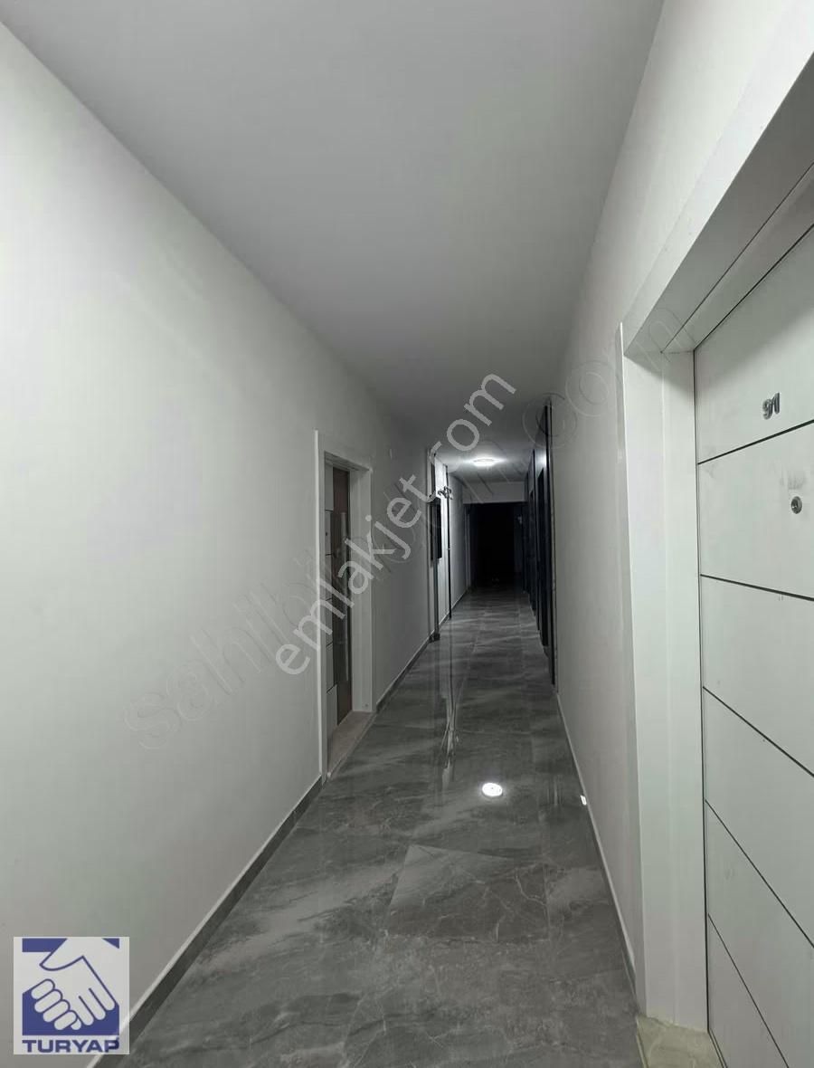 Havaalanı Yolunda Güvenlikli Sitede Tam Eşyalı Kiralık 1+1daire - Görsel 19