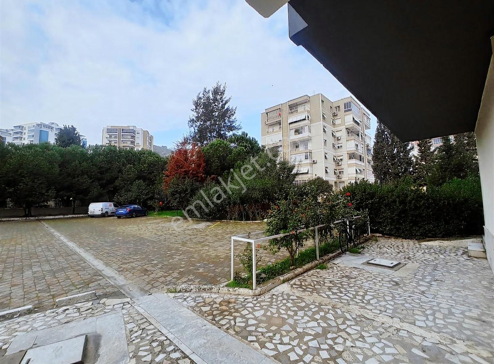 Karşıyaka Zübeyde Hanım Elit Sitesi 3+1 Geniş Daire - Görsel 24