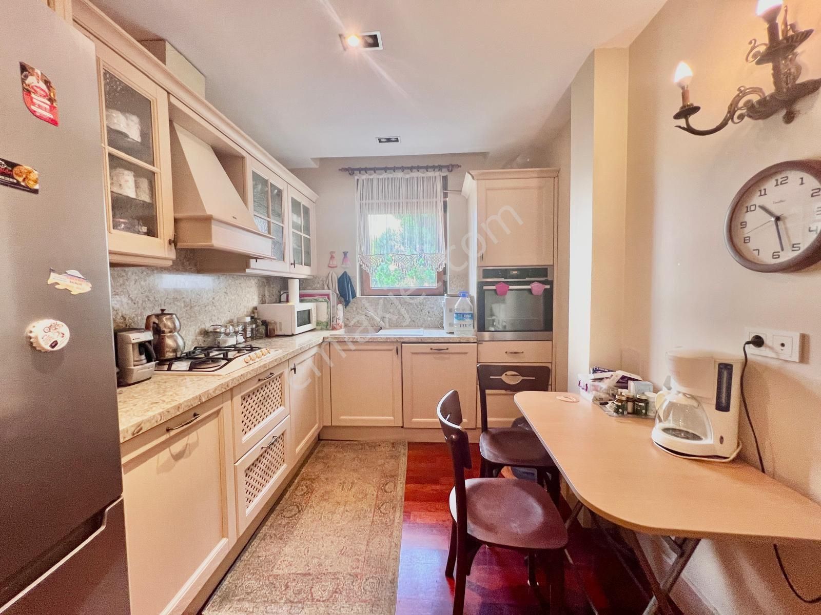 Erenköy'de Cadde Tren Arası Muhteşem Lokasyonda Satılık 3+1 Daire - Görsel 23