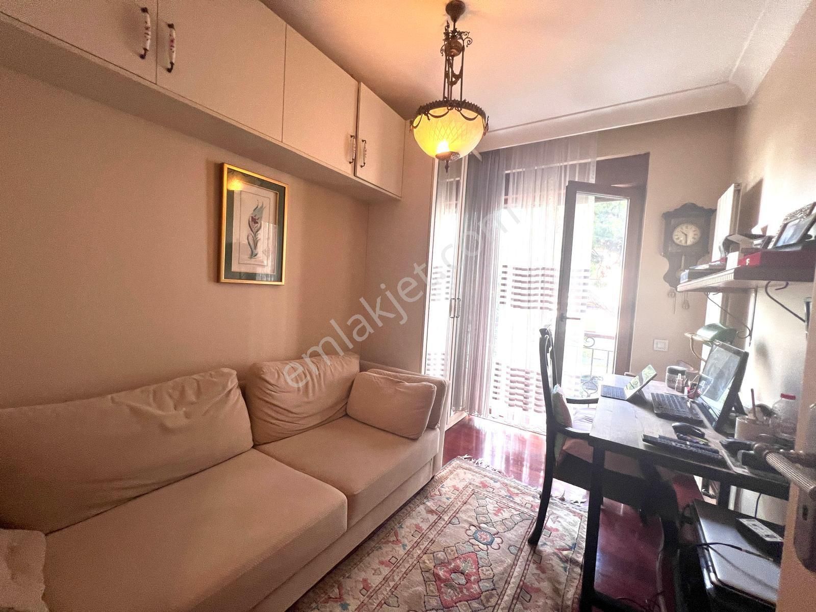 Erenköy'de Cadde Tren Arası Muhteşem Lokasyonda Satılık 3+1 Daire - Görsel 32