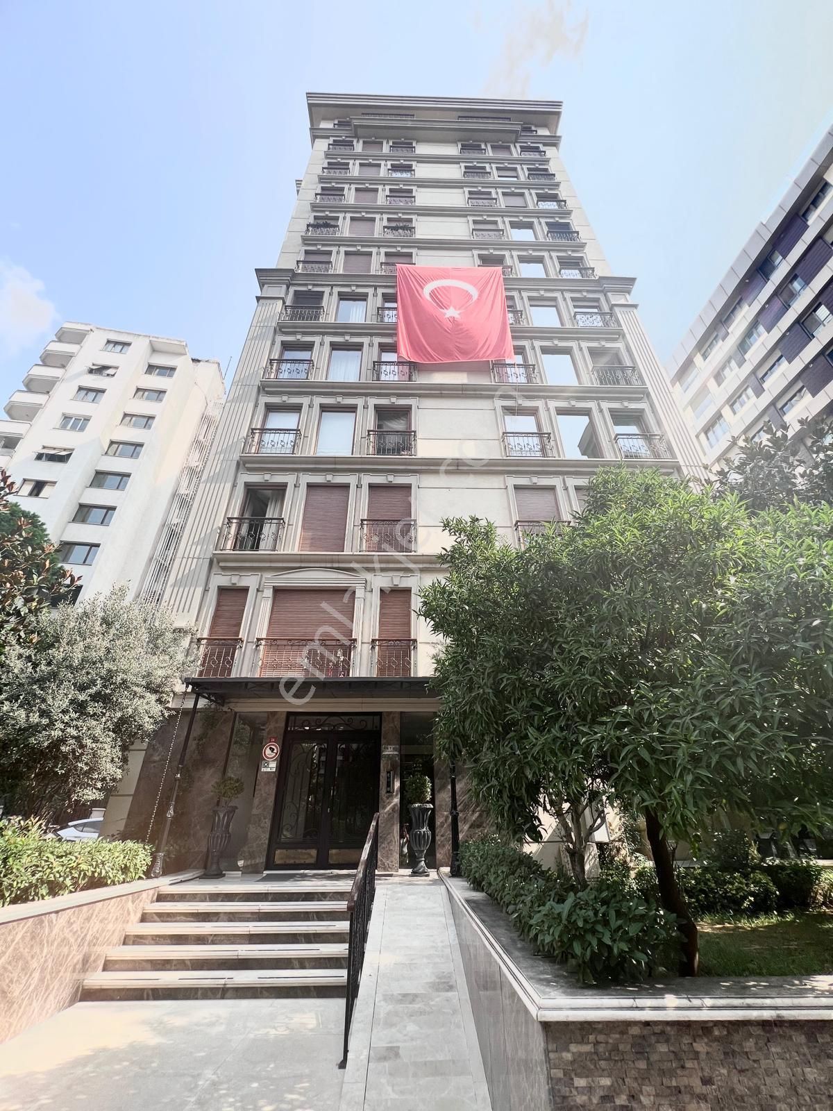 Erenköy'de Cadde Tren Arası Muhteşem Lokasyonda Satılık 3+1 Daire - Görsel 4