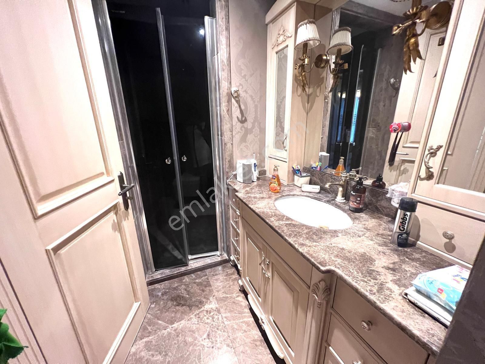 Erenköy'de Cadde Tren Arası Muhteşem Lokasyonda Satılık 3+1 Daire - Görsel 26