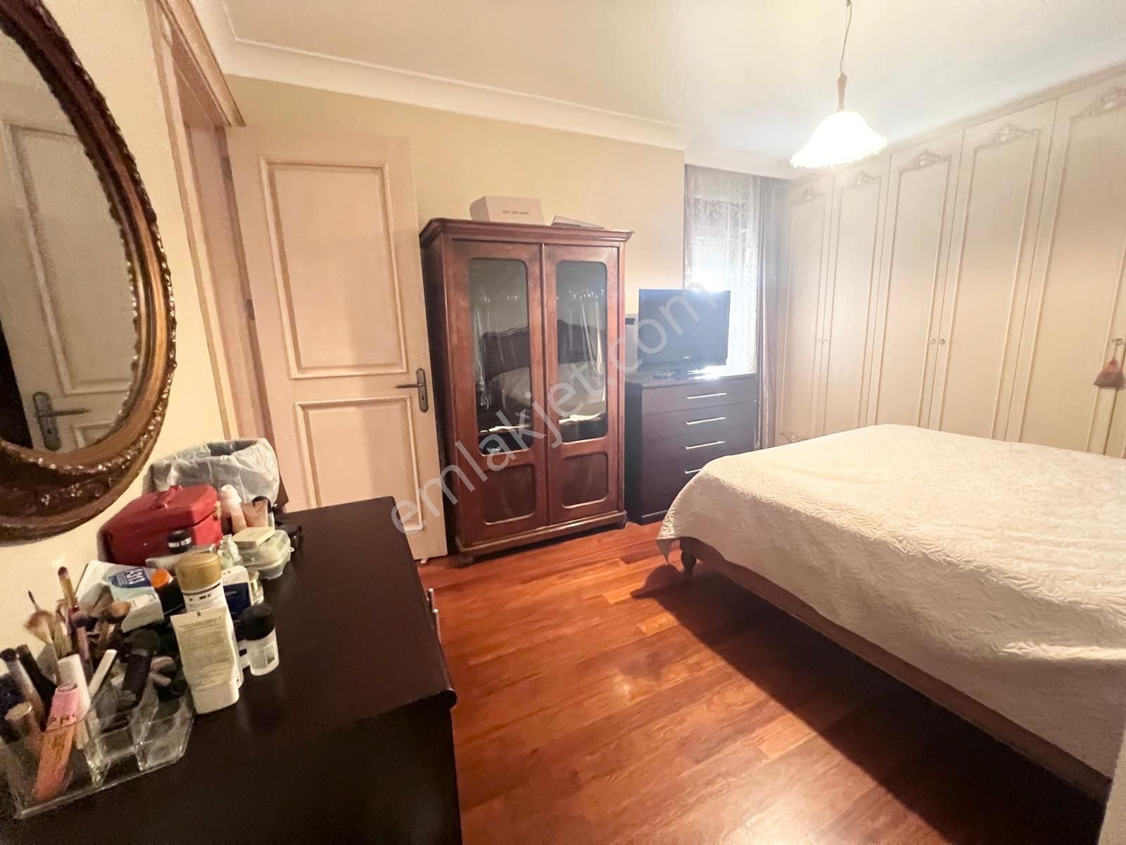 Erenköy'de Cadde Tren Arası Muhteşem Lokasyonda Satılık 3+1 Daire - Görsel 24