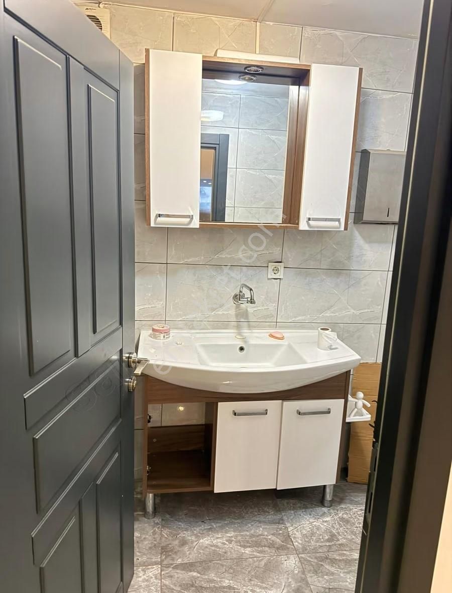 Kadıköy Altıyol Da Kuşdili Caddesinde 250m Net - Görsel 3