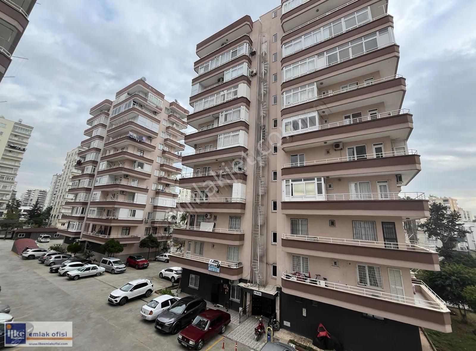 Hürriyet Mahallesinde Site İçerisinde Satılık 3+1 Daire