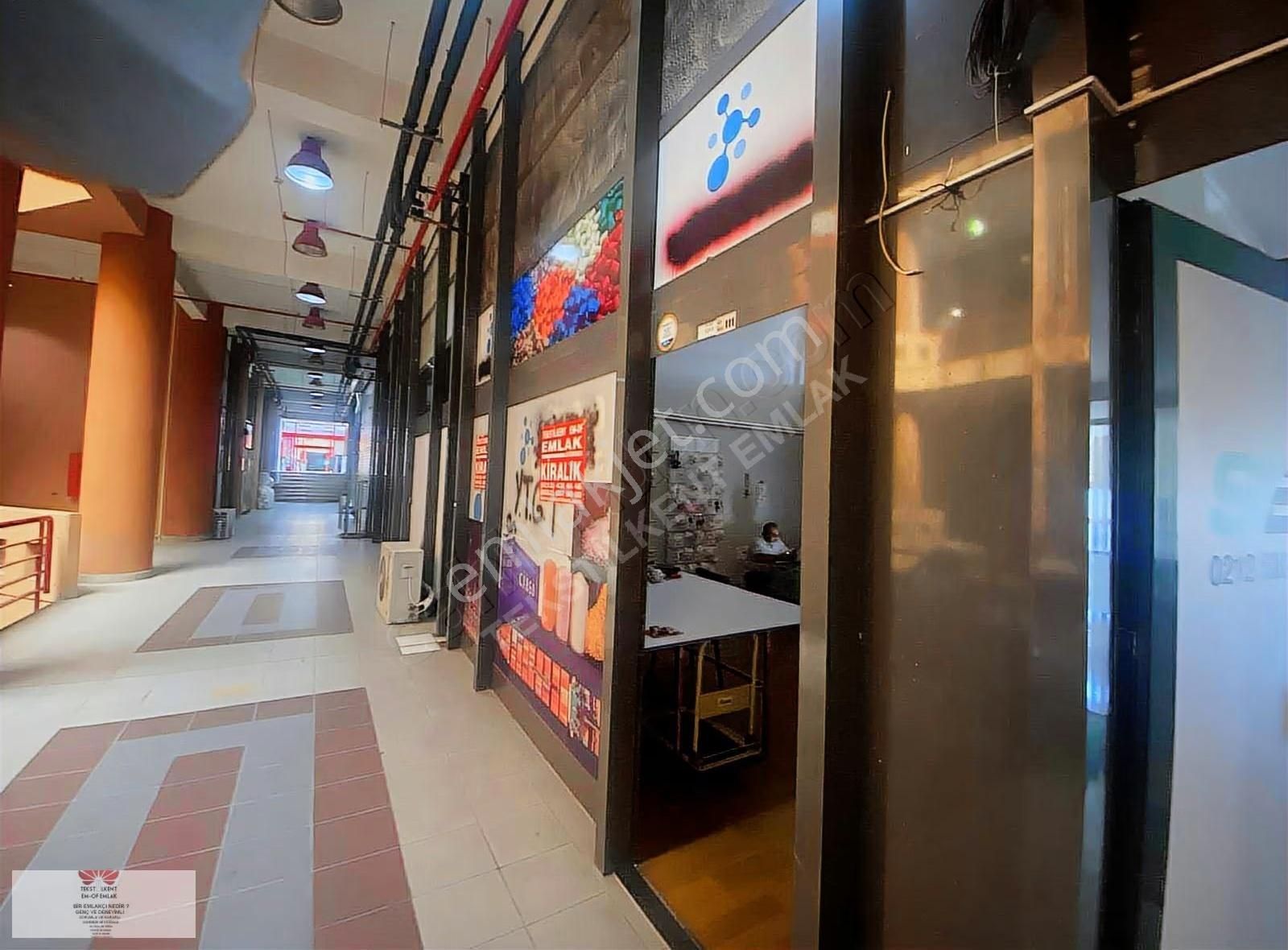 Tekstilkent Emlak'tan G2 Blok'ta Giriş Kat Camlı Satılık İş Yeri - Görsel 4