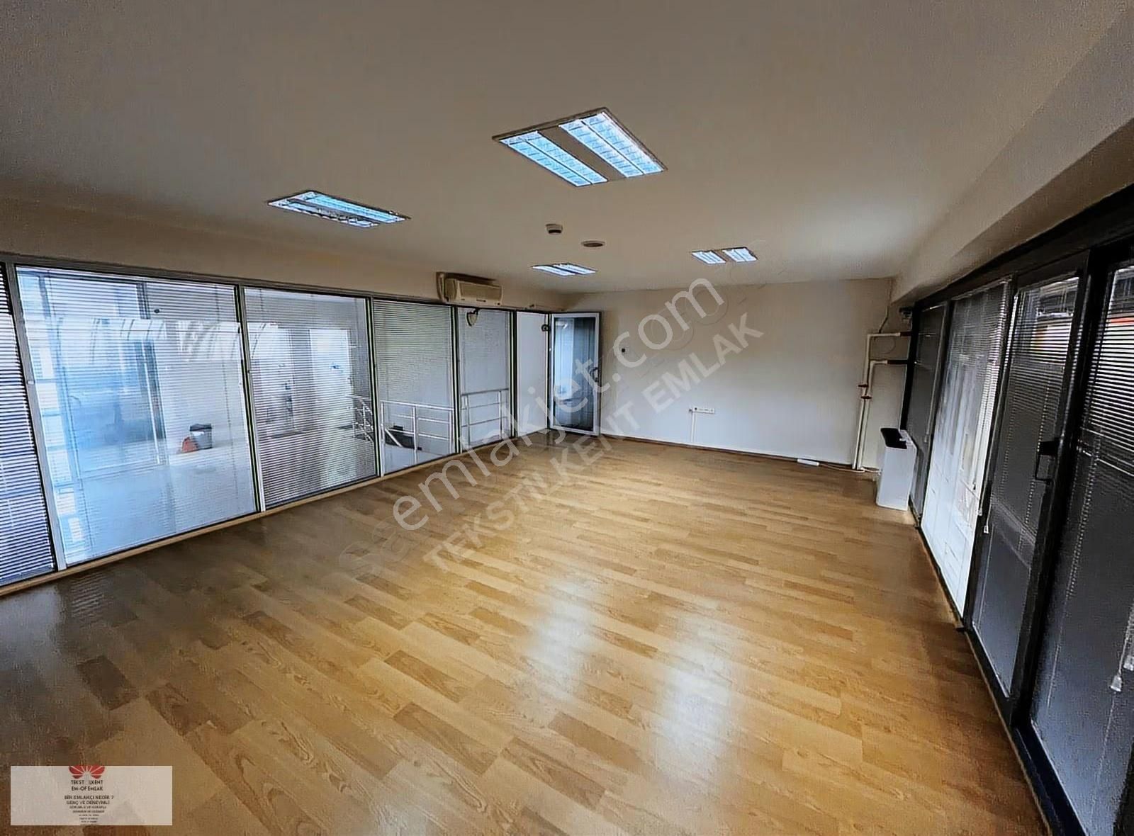 Koza Plazanın Yanında Lüks Yapılı Bölmeli 160m2 Kiralık İşyeri - Görsel 6