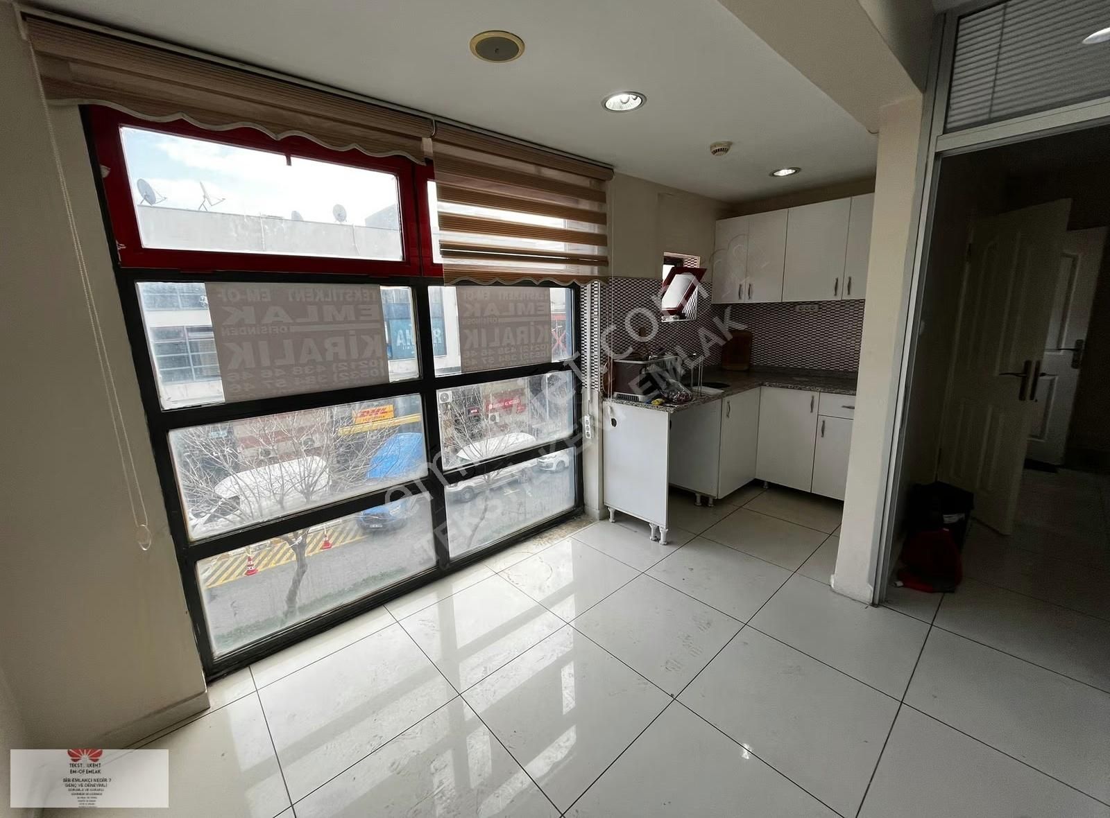 Koza Plazanın Yanında Lüks Yapılı Bölmeli 160m2 Kiralık İşyeri - Görsel 18
