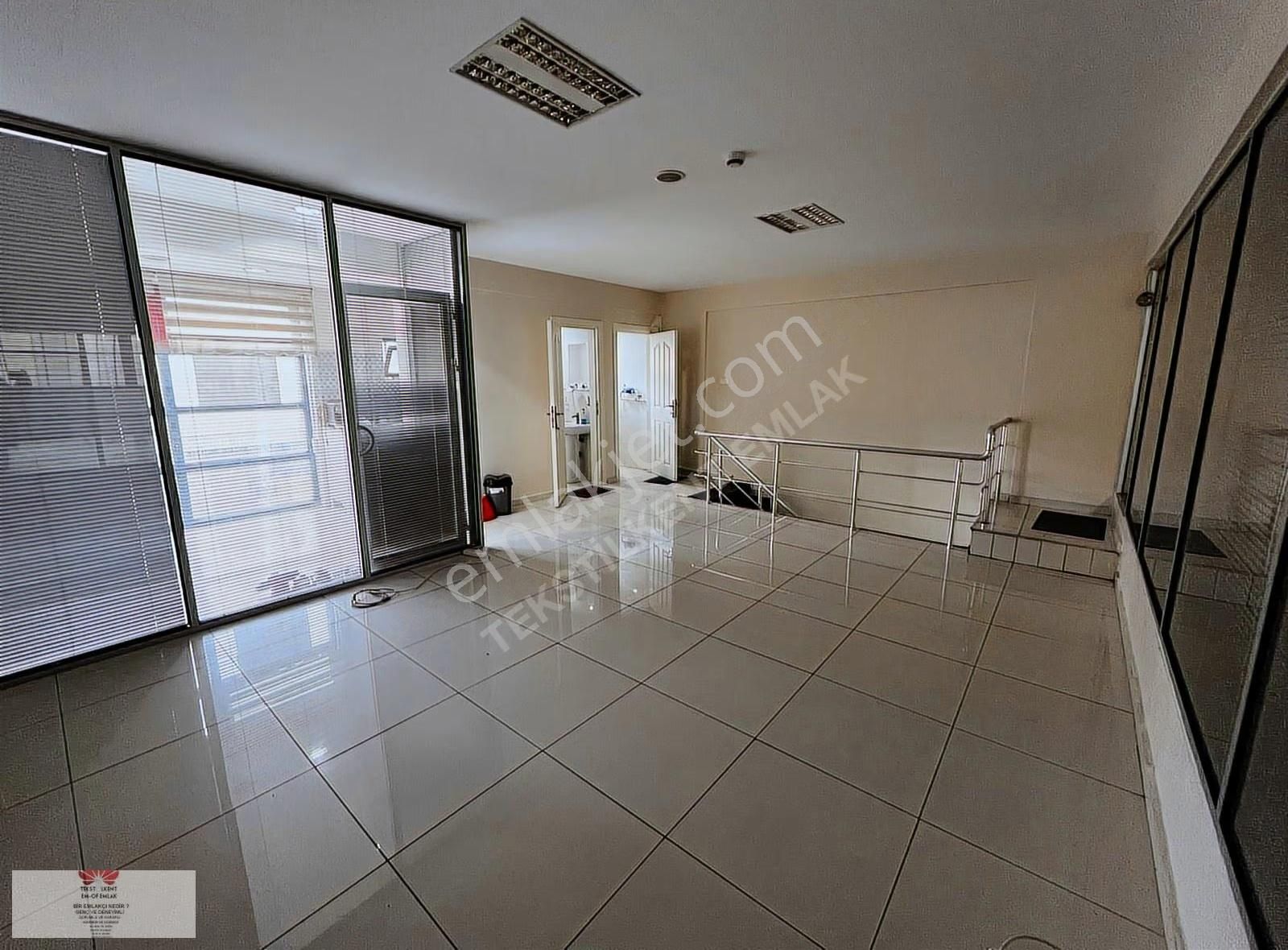 Koza Plazanın Yanında Lüks Yapılı Bölmeli 160m2 Kiralık İşyeri - Görsel 15