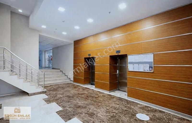 Beylikdüzü Cumhuriyyette Metrobüse 5 Dk 1+1 Eşyalı Kiralık Daire - Görsel 13