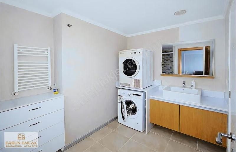 Beylikdüzü Cumhuriyyette Metrobüse 5 Dk 1+1 Eşyalı Kiralık Daire - Görsel 4