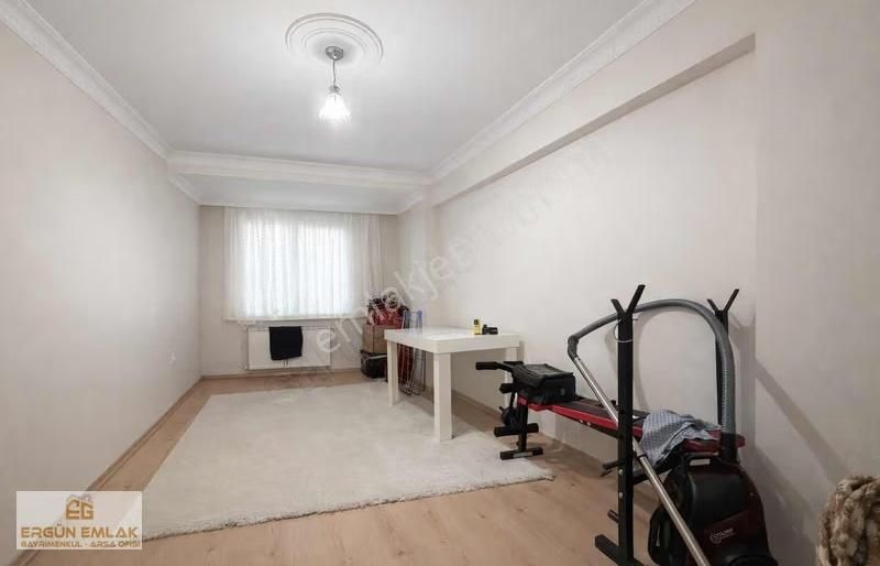 Bahçeşehir'e Komşu 2+1 Satılık İskanlı Arakat - Görsel 15