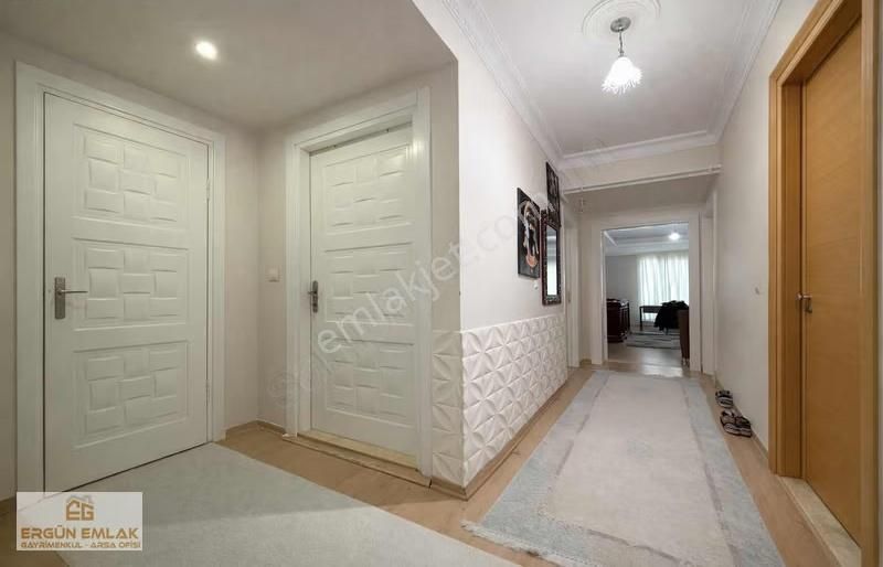 Bahçeşehir'e Komşu 2+1 Satılık İskanlı Arakat - Görsel 29