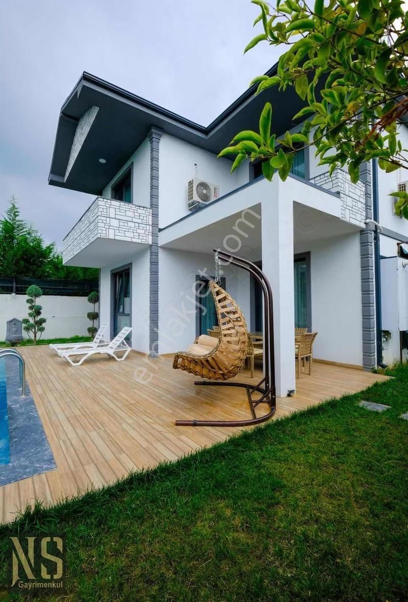 Isıtmalı Havuzlu Jakuzili Müstakil Satılık Villa - Görsel 2