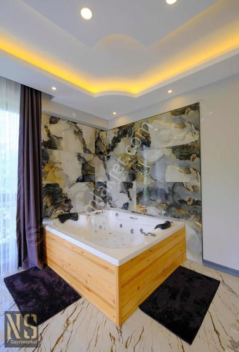Isıtmalı Havuzlu Jakuzili Müstakil Satılık Villa - Görsel 12
