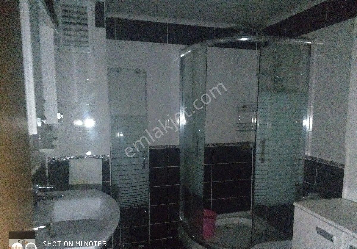 Bahçelievler Mahallesi'nde Sıhhıye Meydanında Kiralık 3+1 Asansörlü Bakımlı Daire - Görsel 18