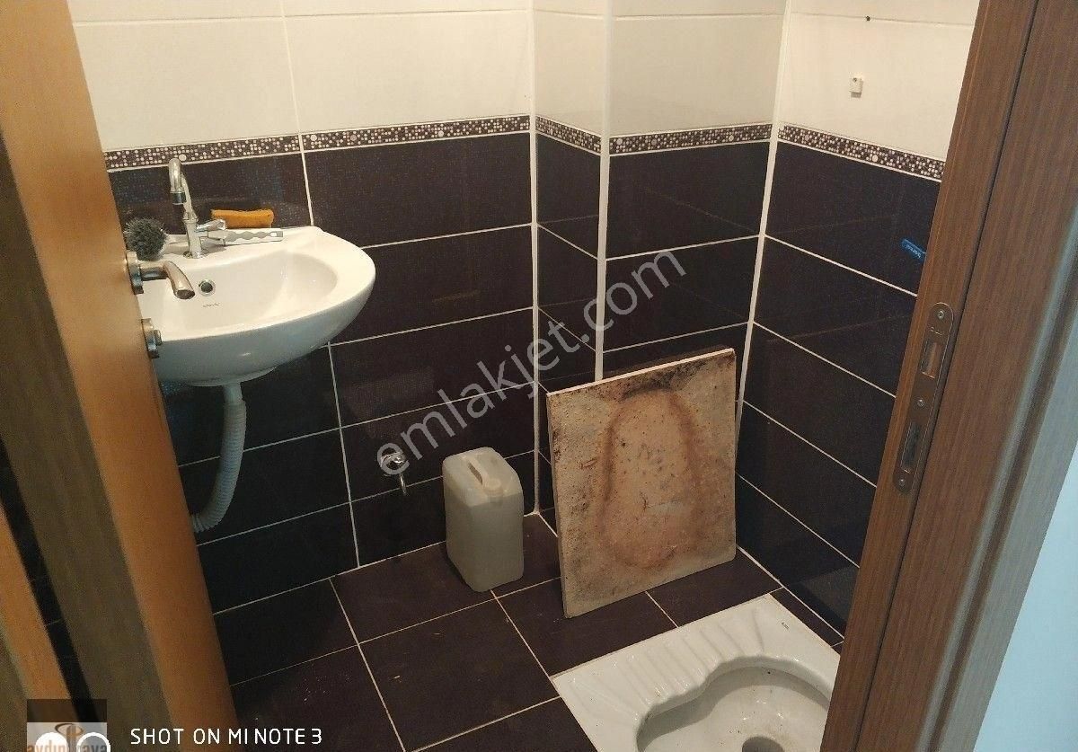 Bahçelievler Mahallesi'nde Sıhhıye Meydanında Kiralık 3+1 Asansörlü Bakımlı Daire - Görsel 14