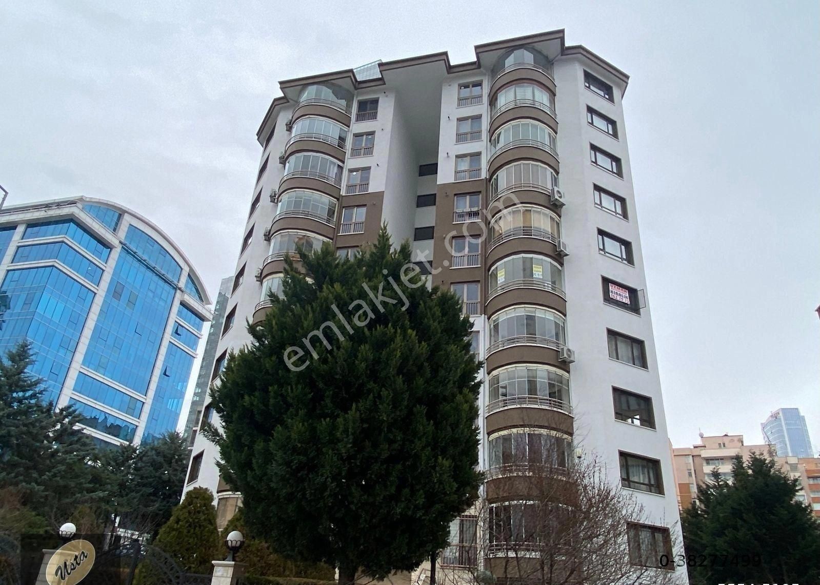 Çukurambarda Şık Ve Modern Tasarımlı Çok Kullanış Ferah 4+1 Dairemiz...