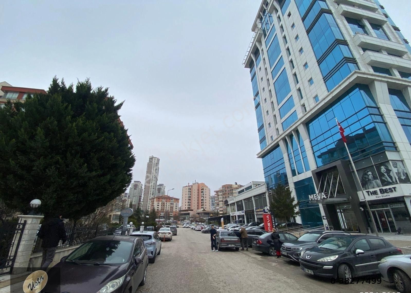 Çukurambarda Şık Ve Modern Tasarımlı Çok Kullanış Ferah 4+1 Dairemiz... - Görsel 5