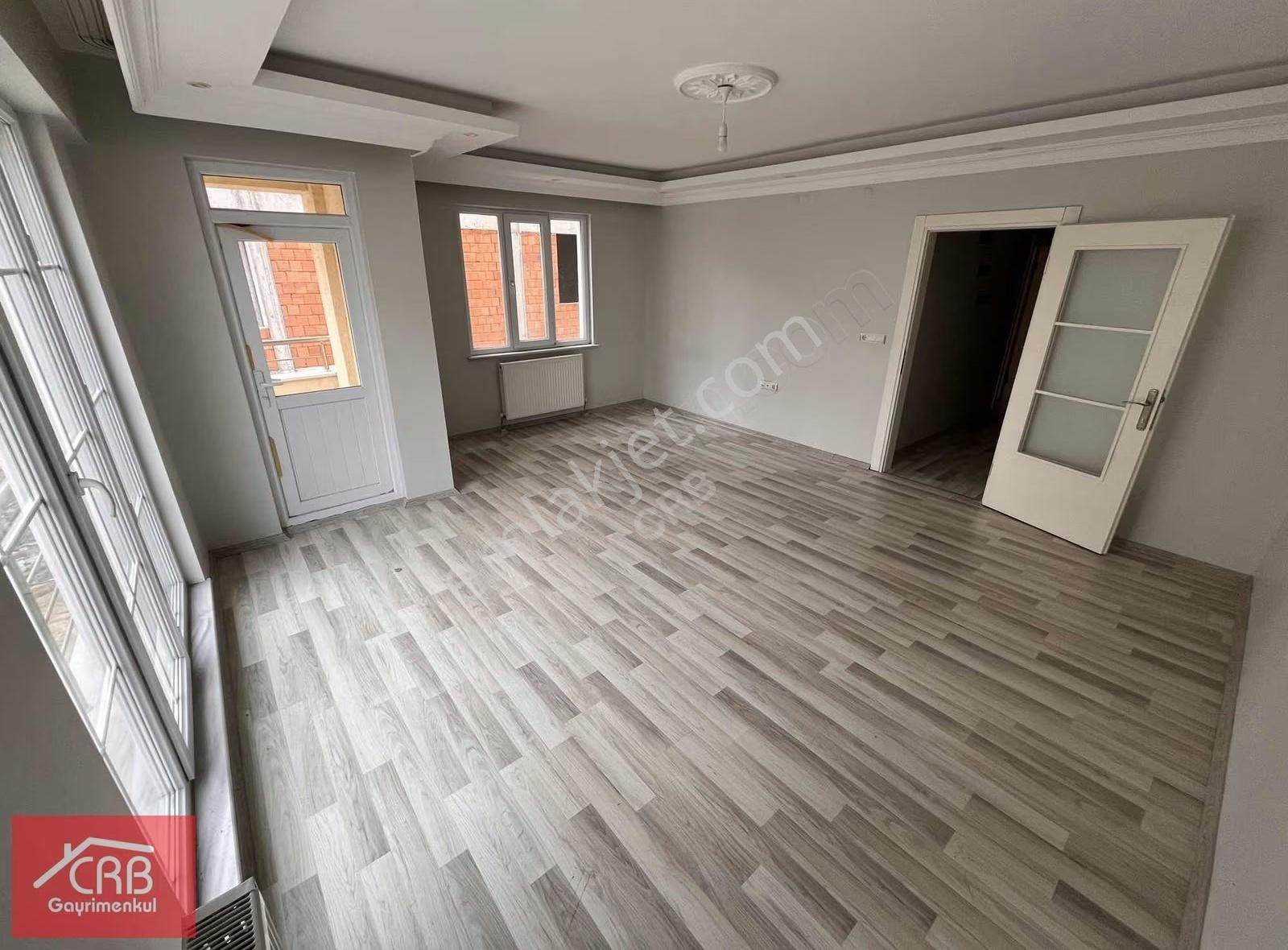 Okullara Yakın Harika Konumda 2+1 Kiralık